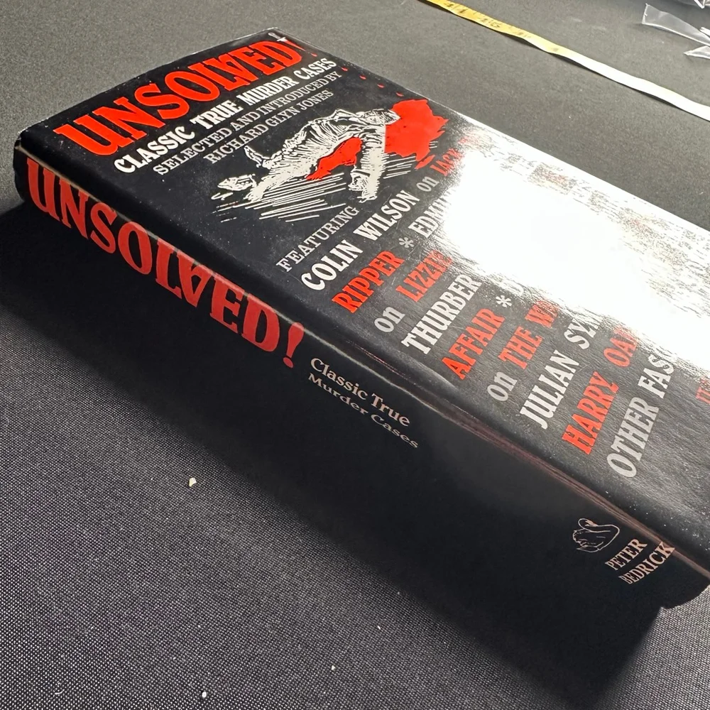 Unsolved! Classic True Murder Cases Coffee Table Book